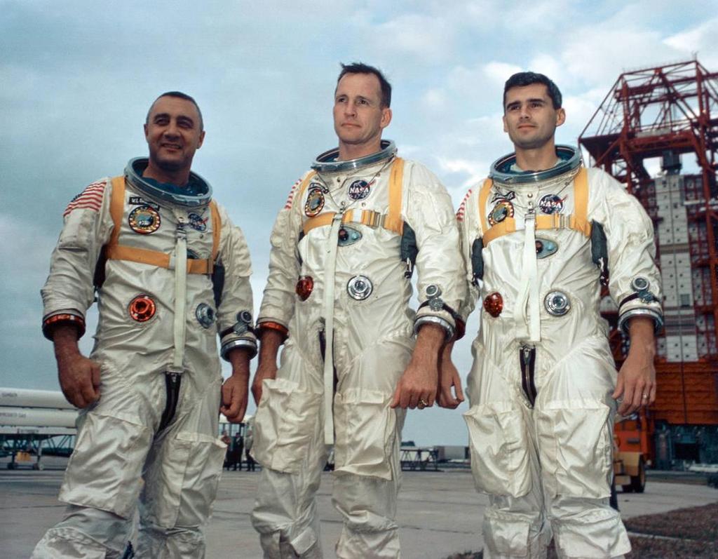 HERDENKING RAMP APOLLO 1, 50 JAAR GELEDEN De ramp met de Apollo 1 op 27 januari 1967 werd dit jaar uitvoeriger herdacht dan voorheen.