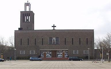 institutionele verhoudingen, macht, geld of andere zaken. Dit moet in ogenschouw genomen worden tijdens de analyse. 5.3: Casus 1, Pius X, Amsterdam Slotervaart Figuur 5.