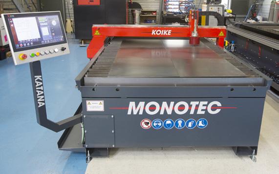 De Monotec maakt gebruik van de KATANA-S CNC besturing. Technische specificaties Machine afmetingen (L x W) 2.332 x 4.544 mm Tafelhoogte 800 mm Snijbereik 1.