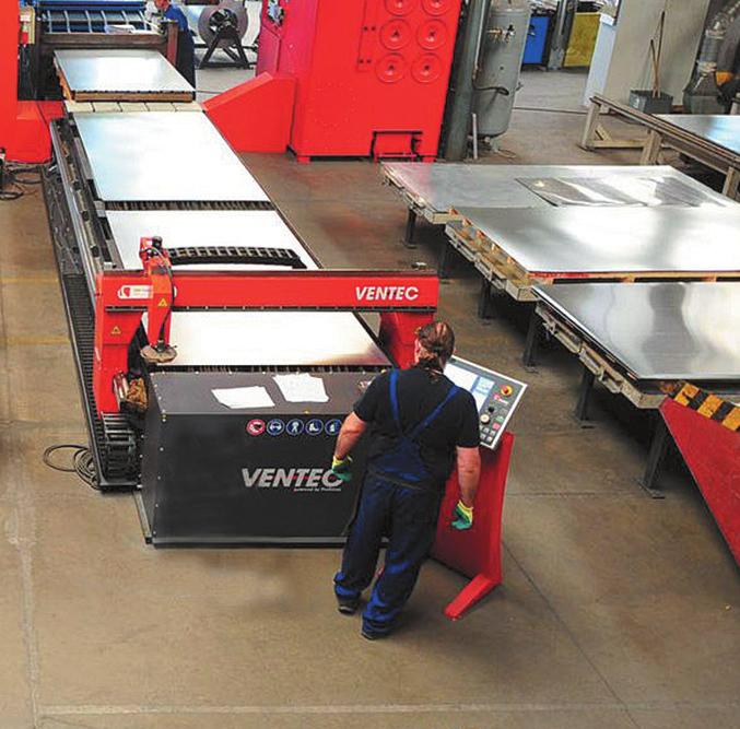 VENTEC NVKL plasma snijden Tot maximaal 5 mm materiaaldikte De Ventec is de meest complete snijmachine voor het produceren van kanaalwerk en