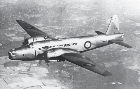 Luchtverkeer (vliegtuigcrashes & bombardementen) Inleiding Vliegtuigen werden zowel door de Duitse bezetters als door de Geallieerden (onder andere Engelsen en Amerikanen) ingezet tijdens de Tweede