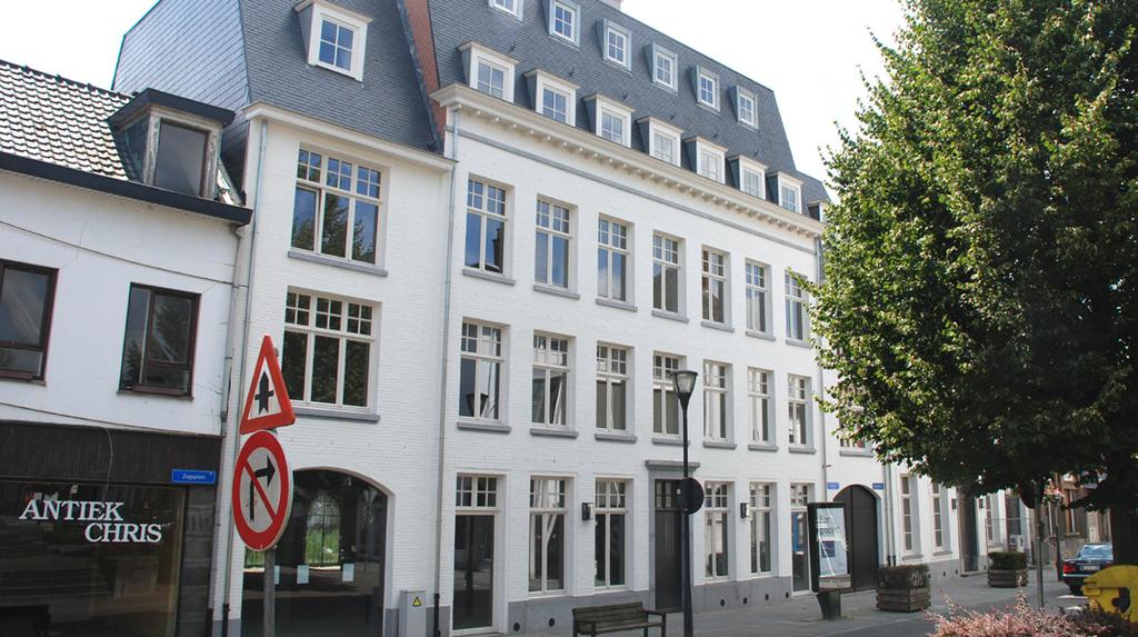 000 Begijnenstraat 41 B7 Ref 01/2130 Luxe-appartement van 122 m² in centrum met 3