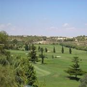 Rondom Guardamar bevinden zich fraai aangelegde en perfect onderhouden 18 holes golfterreinen, Villamartin,