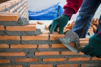 Leren en werken in de Bouw De bouw trekt enorm aan en biedt volop kansen voor leren en werken!