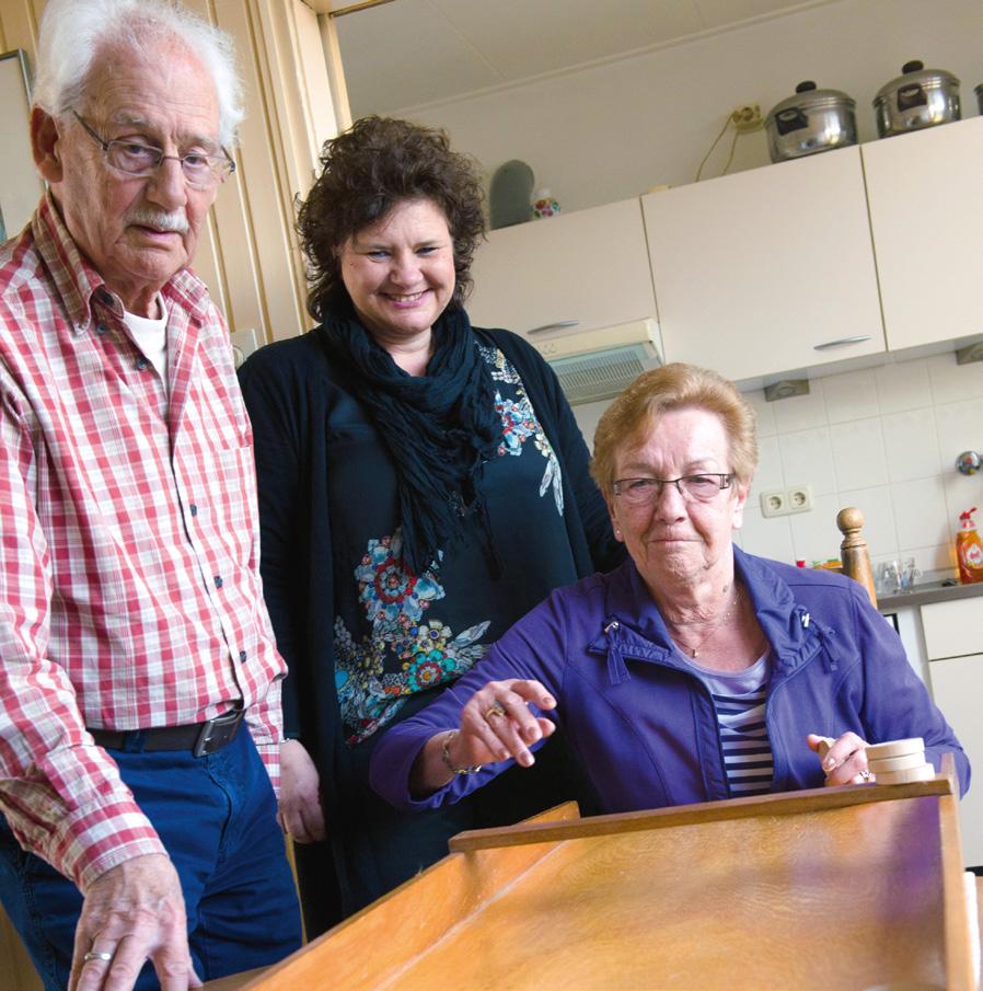 Zorgzame kerk We staan op de drempel van grote veranderingen in de zorg. Vanaf 2015 laat de overheid door nieuwe wetgeving meer aan burgers en hun sociale netwerk over.