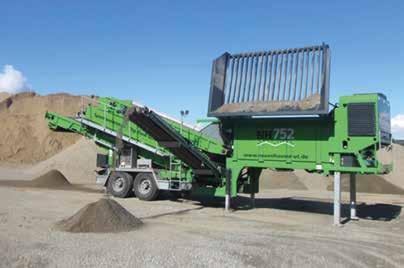 Ook worden de machines ingezet voor het afzeven van groenafval, boomwortels, chips, compost en hout voor de biomassa