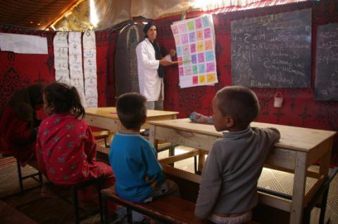 op in de woestijn zonder scholing Maak kennis met de stichting, de