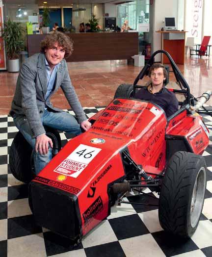 de internationale Formula Student. Is zelf bouwen al ambitieus; dit jaar leggen de heren de lat nog hoger door een racewagen te maken die rijdt op groen gas.