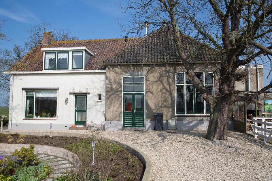 4.2 Afgevallen objecten H+ B293 Weijland 14, Nieuwerbrug Typologie: Gemaal Beschrijving: zo n 350 m landinwaarts gelegen voormalig poldergemaal, met aangebouwde woning.