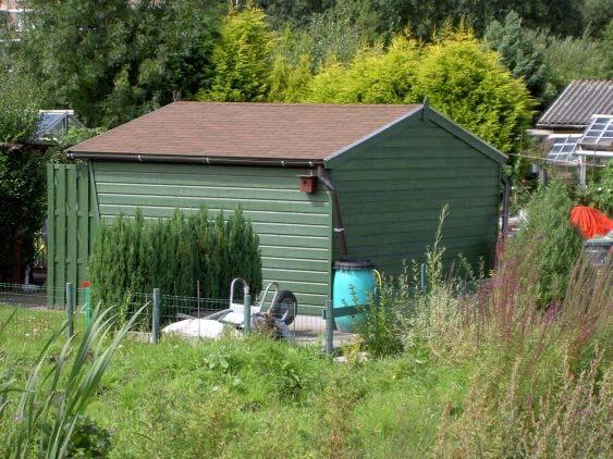 Geen pand: Prefab schuur Een prefab houten schuur (zoals verkocht in bijvoorbeeld