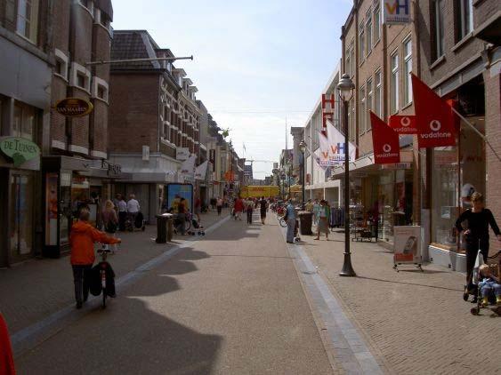 winkelstraat Een winkel in een winkelstraat is een 