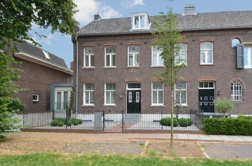 Soort appartement Werkelijk UNIEK appartement gelegen in een Industrieel monument. De voormalige bierbrouwerij "Cambrinus is gebouwd in 1887 en enkele jaren terug verbouwd tot 4 riante appartementen.