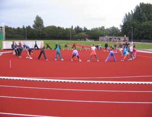 Dit zrgt er vr dat, mcht je k in het buitenland gebruik maken van een atletiekpiste, je ten alle tijden ged kunt trainen.