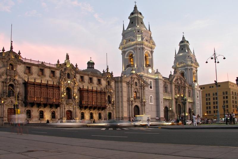 Dag 20: Vertrek Cuzco - Lima - Amsterdam Vanuit Cuzco neem je een binnenlandse vlucht naar Lima.