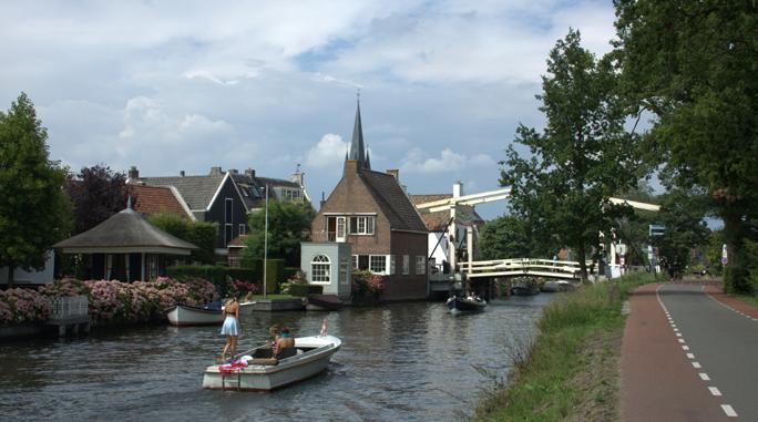 In 953 kwam het gebied onder bestuur van de bisschop van Utrecht. In de 12e eeuw werd een tolbrug over de Vecht gelegd, die Breukelen-Nijenrode en Breukelen-Sint Pieters met elkaar verbond.