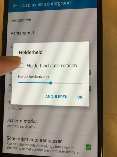 Helderheid (foto 2) en vink Helderheid automatisch