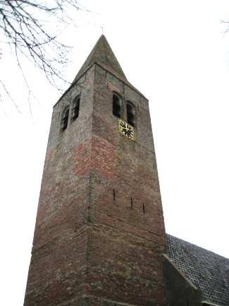 Het wordt in het kader van de restauratie van de toren overwogen de klokken weer aan een rechte as te hangen. Daarmee zou een originele toestand worden hersteld.
