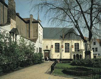 Johanna van Constantinopel Op het Johanna s plein staat onder de boom het beeld van gravin Johanna van Constantinopel, dochter van Boudewijn van Constantinopel, gravin van Vlaanderen en Henegouwen