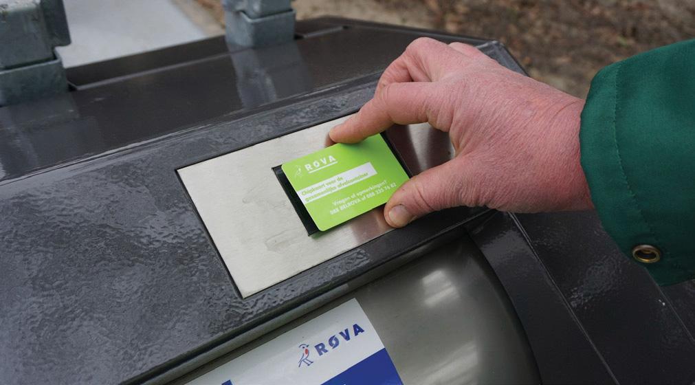 Dat is namelijk een samengestelde verpakking (plastic met zilverpapier, geldt bijvoorbeeld ook voor chipszakken). Eigenlijk gaat het in de gemeente Aalten heel goed.