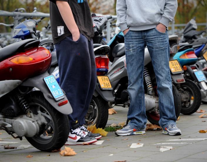 binnenvaartschippers en een aantal van hun medewerkers aangehouden