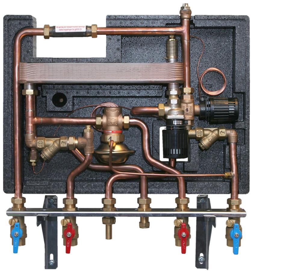 Ook de gespiegelde uitvoering van de beugel is mogelijk. In figuur 3.3 is een warmteafleverunit weergegeven die op de standaard leidingbeugel gemonteerd wordt. figuur 3.3 Voorbeeld warmteafleverunit De contractant dient zelf de woninginstallatie aan te sluiten op de standaard aansluitbeugel.