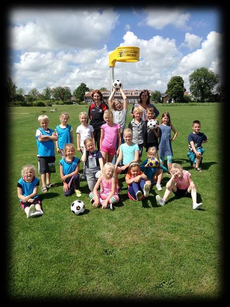 Onder leiding van korfbaltrainsters Trea en Windy van korfbalvereniging Mid-Fryslân hebben de kinderen weer veel geleerd over deze mooie sport.