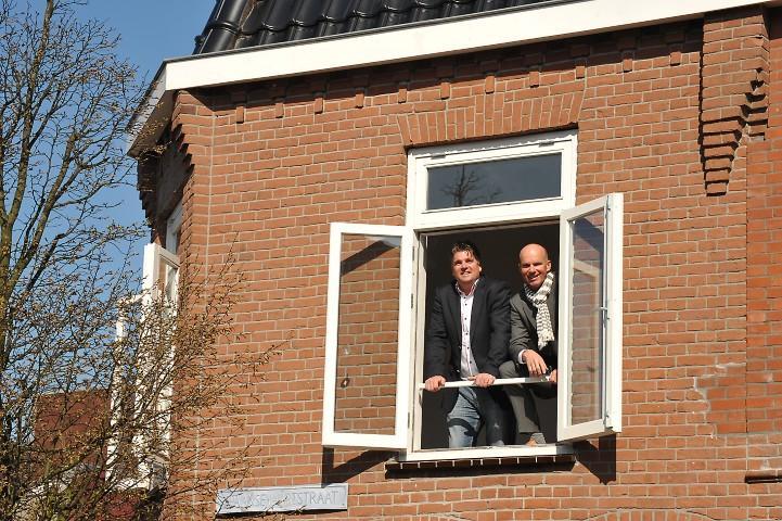 Kantoor Hugtenburg en De Vries makelaars is een bekend kantoor in Haarlem en omgeving. De afgelopen jaren zijn wij hét kantoor geweest wat de meeste woningen in Haarlem heeft verkocht.