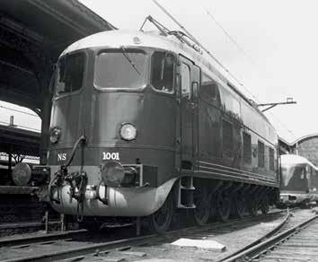 > HET UTRECHTS ARCHIEF, FOTO NS In 1952 kon de lijn Zwolle Groningen elektrisch