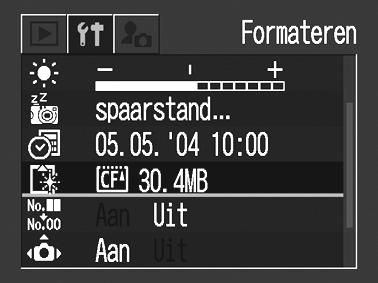 CF-kaarten formatteren U moet een nieuwe CF-kaart of een CF-kaart waarvan u alle beelden en andere gegevens wilt wissen, altijd formatteren.