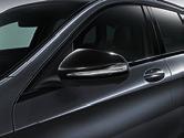 exterieur); grille met geïntegreerde Mercedes-Benz ster en twee lamellen in zwart hoogglanzend met chroomaccenten; 43,2 cm (17 inch) vijf-dubbelspaaks lichtmetalen velgen, zwart, glansgedraaid (R4)