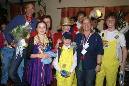 KINDERMIDDAG Onder leiding van