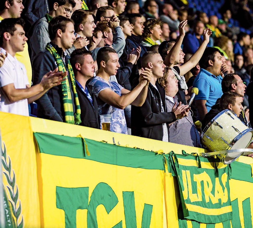 INHOUD DE JUPILER LEAGUE FAN Fan Kenmerken 5 Fan Profielen 6 Toeschouwersaantallen 8 Bezettingsgraad 9 Fankaart 10 Stadionbezoek 11 WAARDERING JUPILER LEAGUE FAN Winnaar Fan Onderzoek 12 Sfeer 14