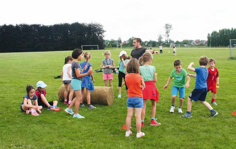 Sport Deelnameprijs kleutersportweek Deelnameprijs omnisportweek Woonachtig of schoolgaand Woonachtig in gemeente Woonachtig buiten gemeente in gemeente 30 voor het eerste kind 35 voor eerste kind 45