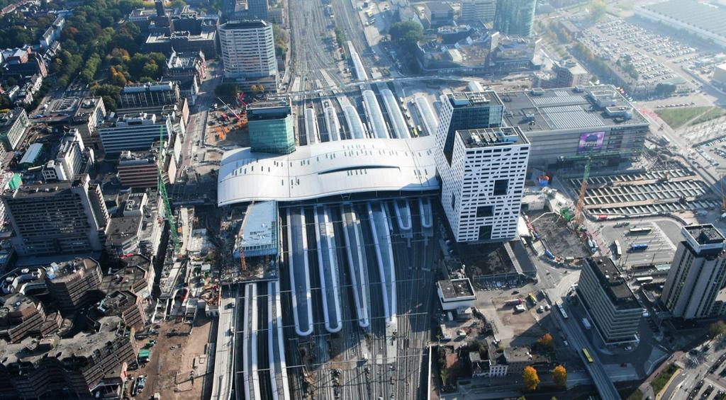 Stationsgebied Utrecht CS De City Deal 'Healthy Urban Living' gaat over gezond stedelijk wonen en werken. De herontwikkeling van het stationsgebied CS maakt hier onderdeel van uit.