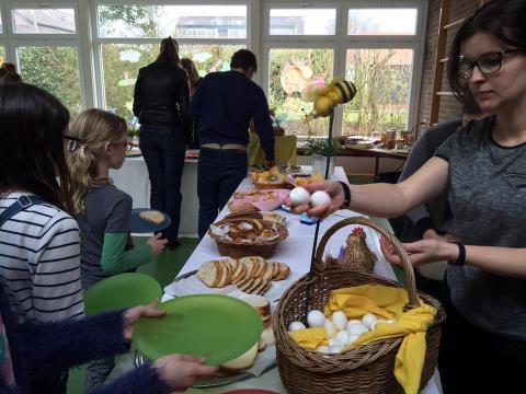 Het lopend buffet zag er prachtig uit en iedereen heeft heerlijk gegeten.