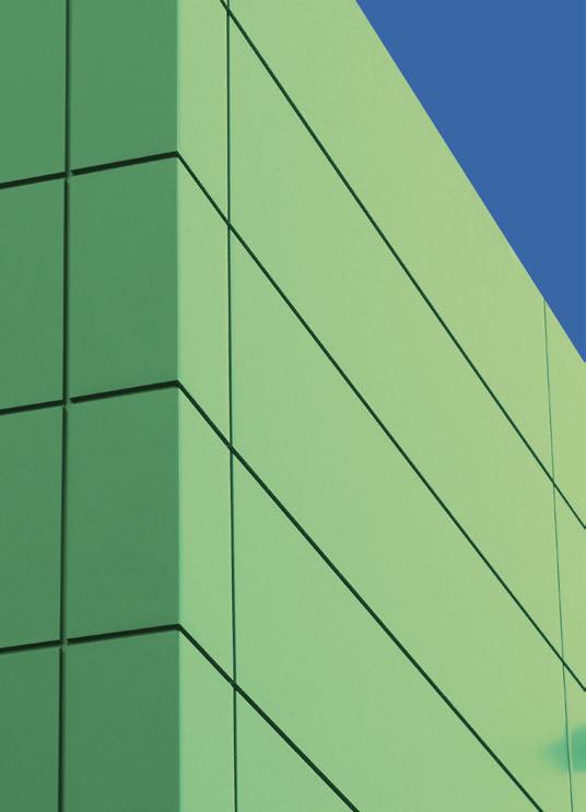 KWALITEIT EN DUURZAAMHEID Kingspan BENCHMARK-panelen worden met behulp van geavanceerde productiemiddelen uit kwalitatief hoogwaardige materialen vervaardigd volgens strenge kwaliteitsnormen, zodat
