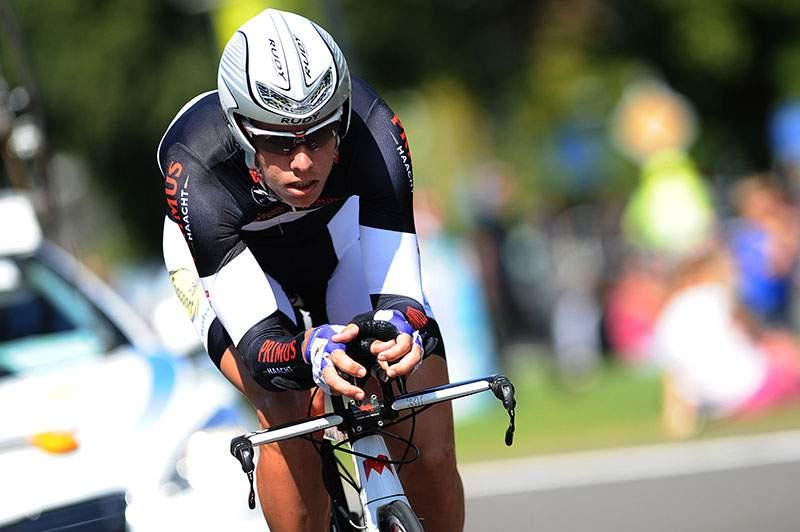 Kenneth Vanbilsen in de leiderstrui van het Eneco Tour Primus strijdlustklassement (foto TDWsport.