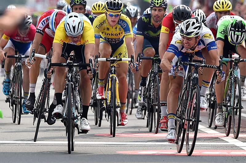 Schitterende overwinning van Tom Van Asbroeck vandaag, in de vierde en voorlaatste rit van de Tour de Wallonie haalde hij het in de spurt voor Gianni Meersman en de Rus Viacheslav Kuznetsov.