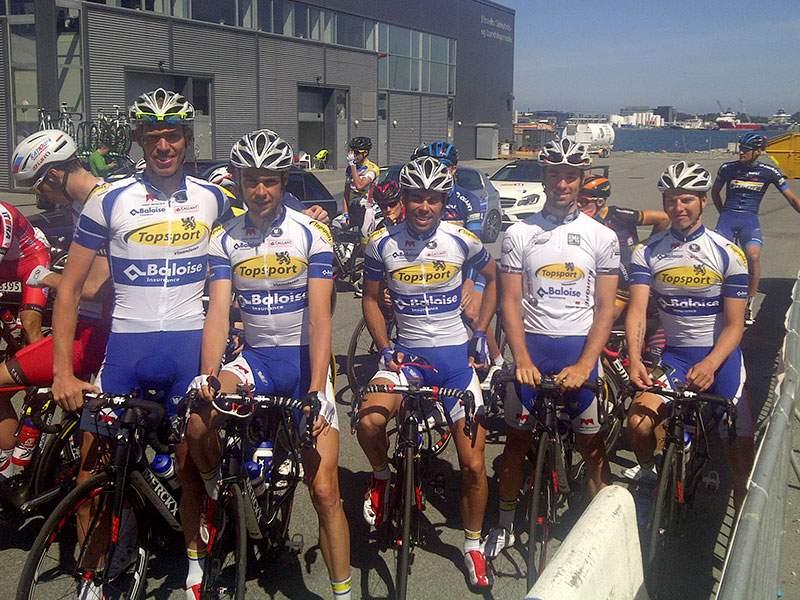 Tim, Sander, Pieter, Tom in de trui als leider van de UCI Europe Tour, en Zico - kort voor de start van de slotrit van de Tour des Fjords Jonas Rickaert derde in eindstand 02 juni 2014 - Tour de