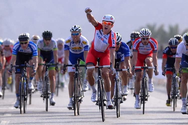 In rit 2 van de Tour of Oman spurtte Pieter naar de 7de plaats, hier in beeld naast de Noorse ritwinnaar Alexander Kristoff (Foto TDWsport.