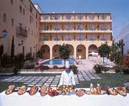 Hotel Hospederia Klooster San Francisco palma del rio Ligging: 54 km van Cordoba, vlakbij de secundaire weg 431 richting Sevilla.