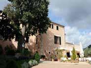 Hotel Sa Bassa Rotja porreres mallorca Ligging: gevestigd in een verbouwd, 13e-eeuws landhuis op het platteland van Mallorca, op 30 minuten rijden van de luchthaven van Palma.