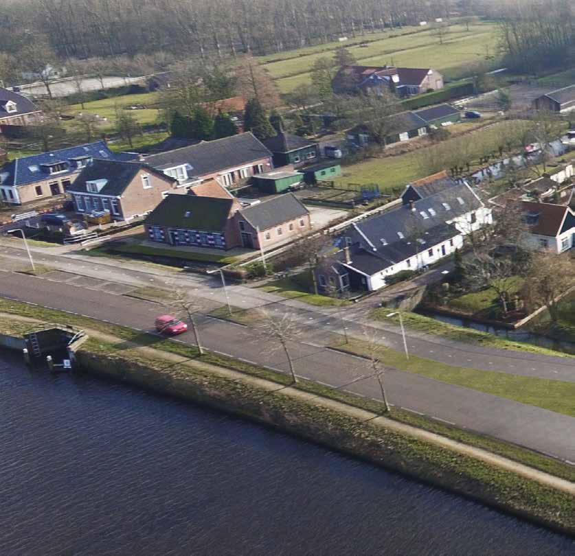 In zo'n omgeving is het fijn wonen OVERVEEN A200 AERDENHOUT HOLLANDS LANDSCHAP MET VEEL WATER EN GROEN.