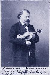 Clement speelde ook gewoon mee met de tutti-violen in het orkest, anders wist hij niet wanneer hij als solist weer aan de beurt was.