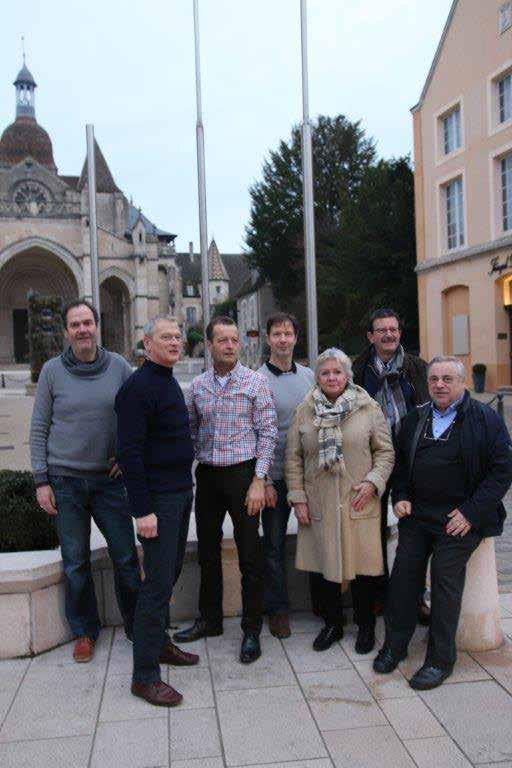 De wijnen worden gepresenteerd, met uitzondering van Chablis, per producent vanuit het zuiden naar het noorden, en oplopend in prijs. Rode en witte wijnen kunnen per producent door elkaar staan.