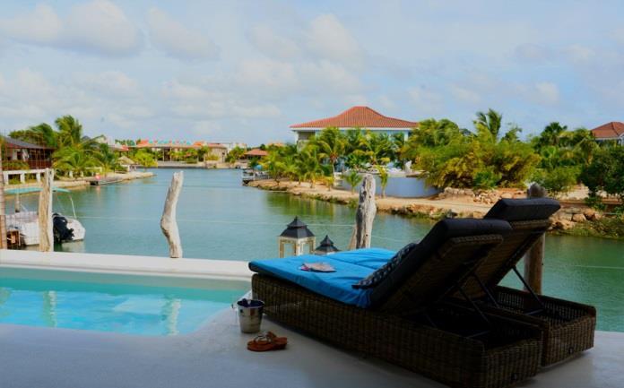 Verblijf Om te verblijven werken we hier samen met Oceanbreeze, B&B Bonaire en Oasis Appartementen. Hierdoor is het mogelijk om verschillende niveaus en bijbehorende budgetten aan te bieden.