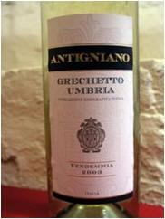 De wijn is een passende begeleiding voor vis en voorgerechten. De ideale seveertemperatuur is 10 C Grechetto De wijn is gemaakt van de grechetto druif.