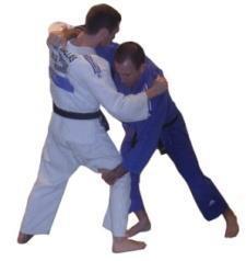 c) Kumi-kata Kumi-kata onder de judoband is verboden en wordt bestraft met shido en voor de tweede keer deze overtreding (in dezelfde wedstrijd) met hansoku-make.