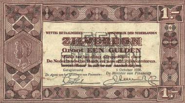 Op keerzijde 2x SPECIMEN, serienummer 000000 - linksboven vlekje - PR 100 6828 1 Gulden 1945 Muntbiljet (Mev. 06-1a / AV 6.1a.1) - PR/UNC 70 6829 1 Gulden 1945 Muntbiljet (Mev. 06-1aa / AV 6.1a.2) - UNC 90 6830 1 Gulden 1945 Muntbiljet (Mev.