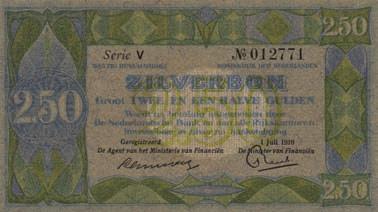 2) - ZF- 75 6865 2½ Gulden 1918 Zilverbon (Mev. 12-3 / AV 10.3) - ZF/PR 150 6866 6868 6866 2½ Gulden 1918 Zilverbon (Mev. 12-4a / AV 10.4a) - ZF- 100 6867 2½ Gulden 1918 Zilverbon (Mev.
